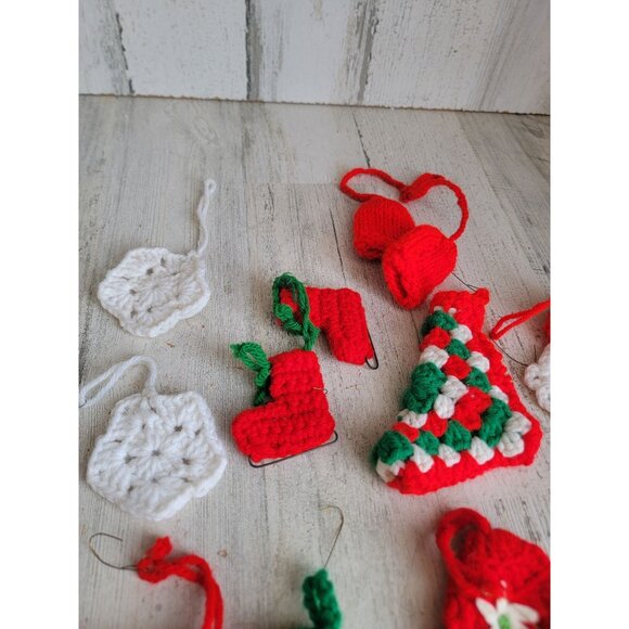 Crochet mini hat snowflake santa skates variety ornament Xmas set - Picture 3 of 7